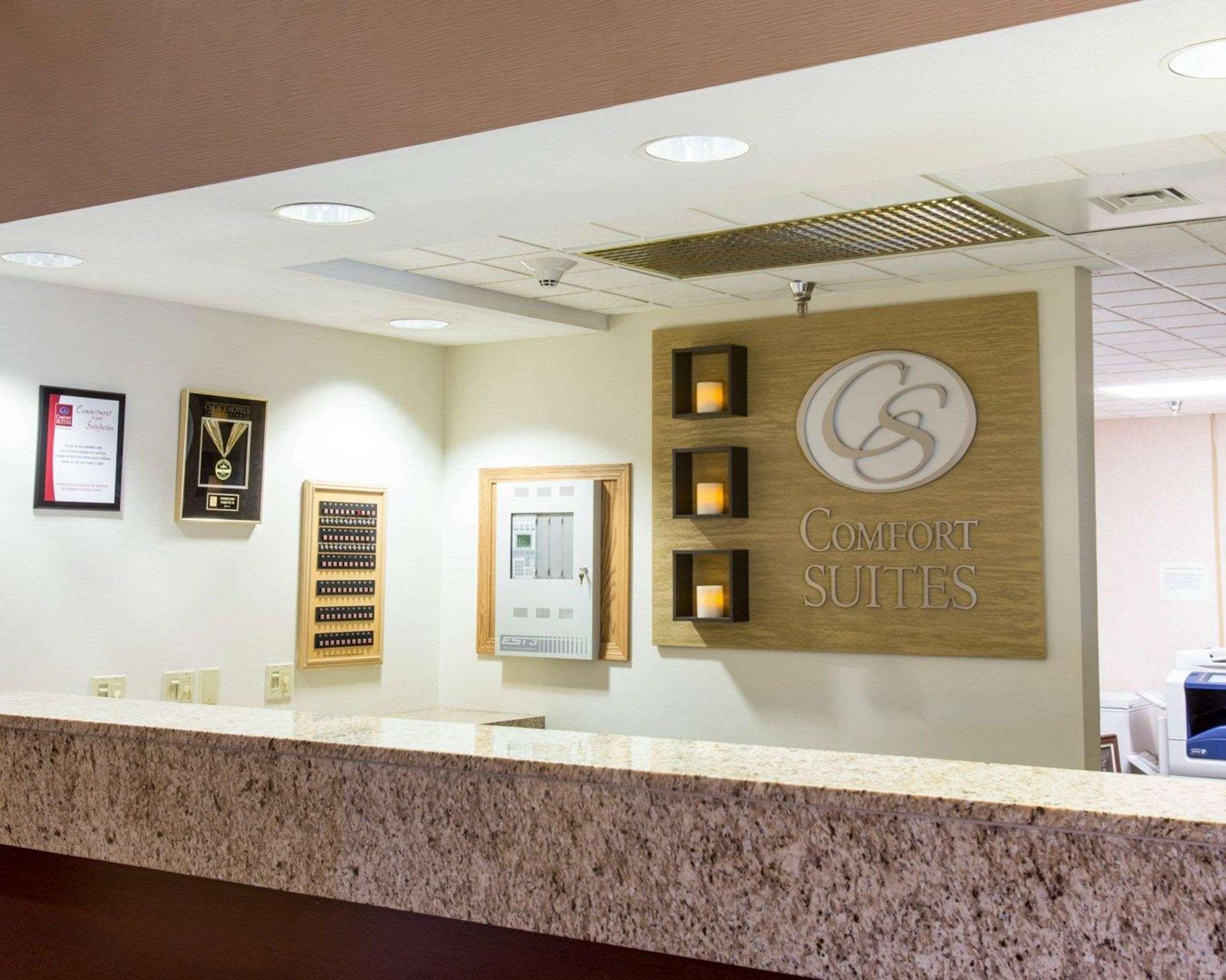 מרקט Comfort Suites מראה חיצוני תמונה
